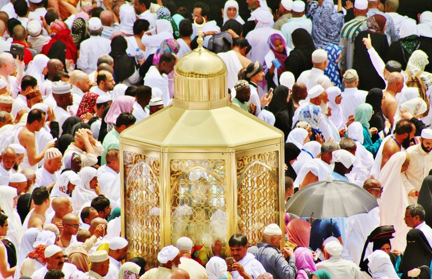 Importance of performing Hajj early